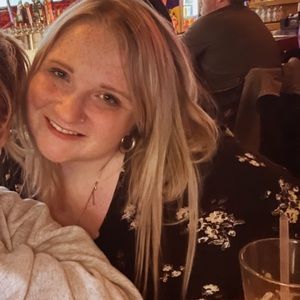 Meet your Posher, Juliette